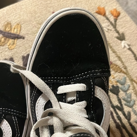 NWOB black and white kids size 3.5 us boys vans sneaker low top lace up suede - Picture 13 of 14